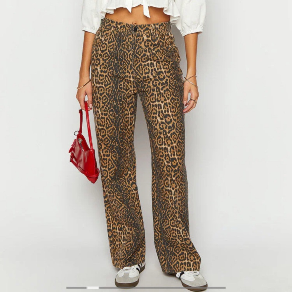 Leopard Print Denim Jeans | Beginning Boutique *NEVER WORN*